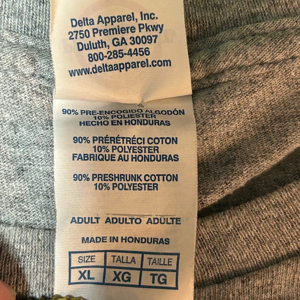 Y2K Yellowstone Bear Shirt XL-Delta Heavyweight 90’s USA - Picture 4 of 10
